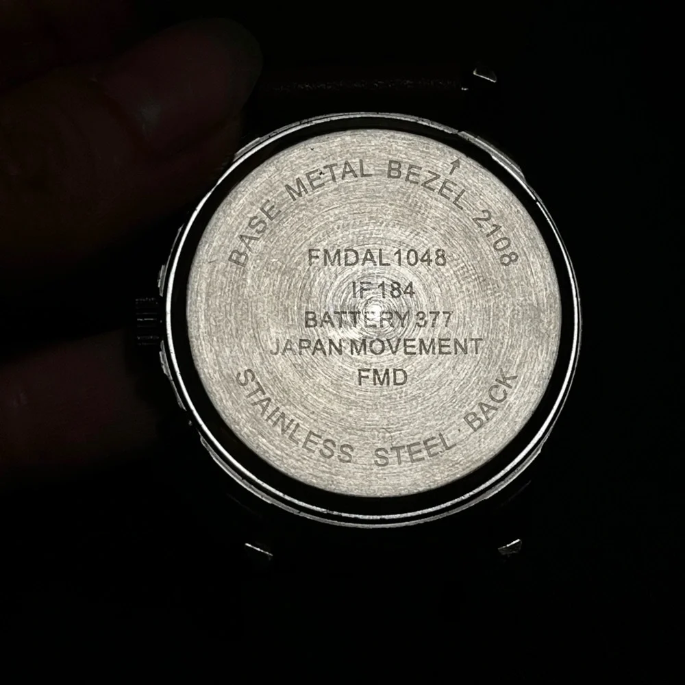 Mens Wristwatch - Picture 12 of 15